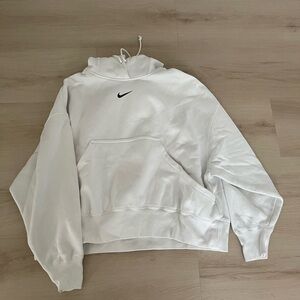 Nike White Sweatshirt